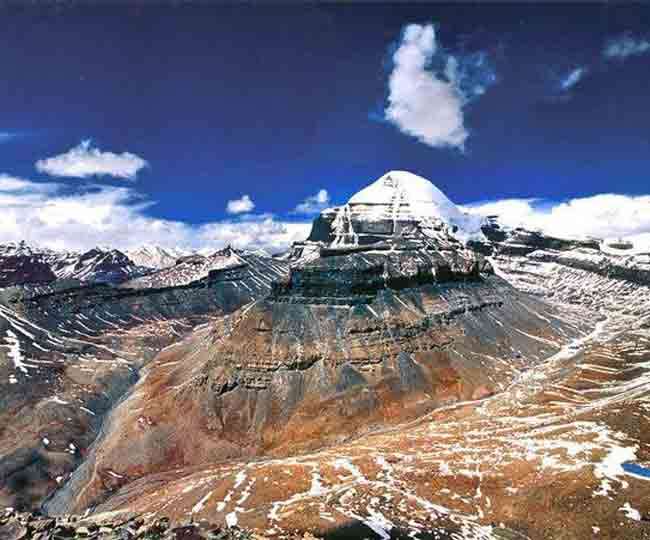 You are currently viewing Way to Spirituality: कैलाश पर्वत के अदभुत रहस्य जिन्हें वैज्ञानिक भी नही सुलझा पाए, जानिए क्या हैं वो रहस्य ?